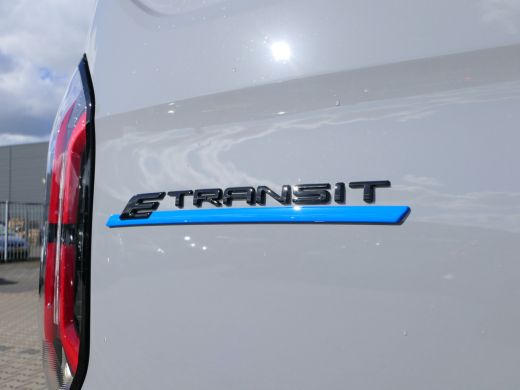 Ford E-Transit Custom 340 L2H1 Limited 65 kWh | Voorraad | Driver Assistance Pack | Stoelverwarming | 17 Inch | Camera ActivLease financial lease