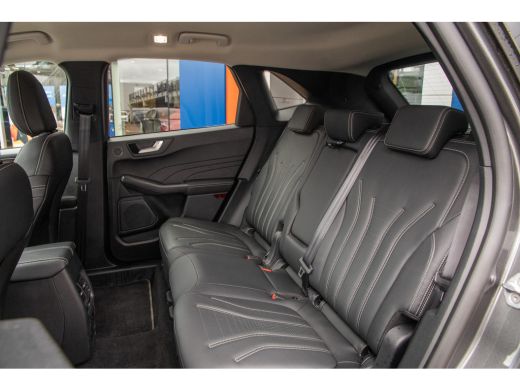 Ford Kuga Ford 2.5 PHEV Vignale | Cruise control | Trekhaak | Winterpakket (Stoelverwarming, Stuurverwarmin... ActivLease financial lease