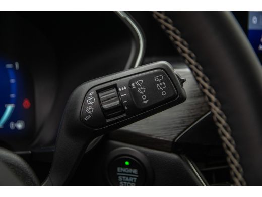 Ford Kuga Ford 2.5 PHEV Vignale | Cruise control | Trekhaak | Winterpakket (Stoelverwarming, Stuurverwarmin... ActivLease financial lease