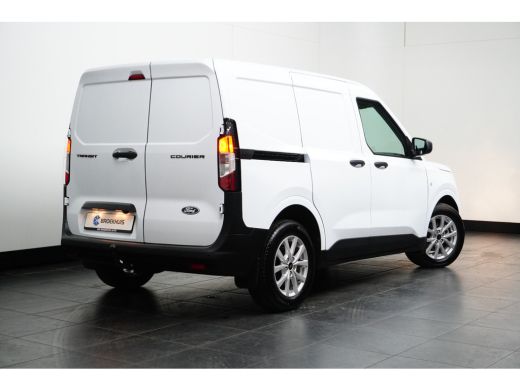 Ford Transit Courier Ford 1.0 EcoBoost Limited AUTOMAAT | Camera | Winterpack | Achteruitrijcamera | Armsteun voor | B... ActivLease financial lease