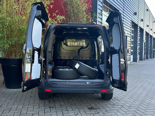 Ford Transit Courier Ford 1.5 TDCI Trend | Cruise control | Navigatie | Camera ActivLease financial lease