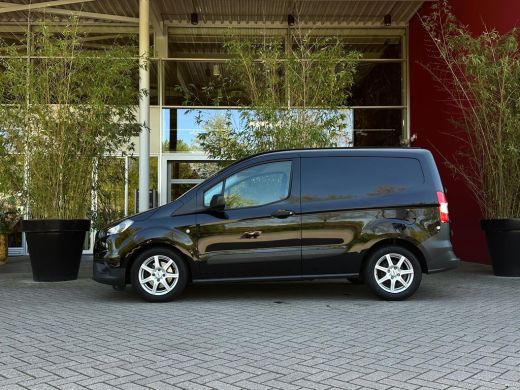 Ford Transit Courier Ford 1.5 TDCI Trend | Cruise control | Navigatie | Camera ActivLease financial lease