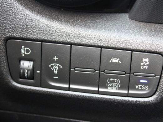 Hyundai KONA Hyundai 1.6 GDI HEV Comfort | Achteruitrijcamera | Cruise control adaptief met Stop&Go | Lichtmet... ActivLease financial lease