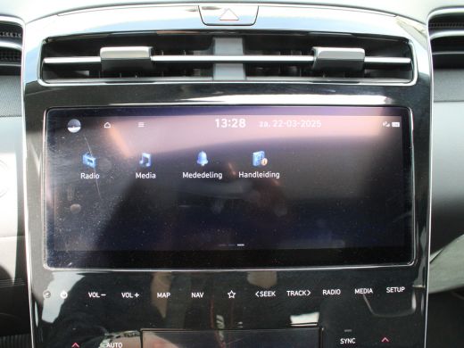 Hyundai Tucson Hyundai 1.6 T-GDI PHEV Premium Sky 4WD | Cruise control adaptief met Stop&Go | Dodehoekdetectie m... ActivLease financial lease
