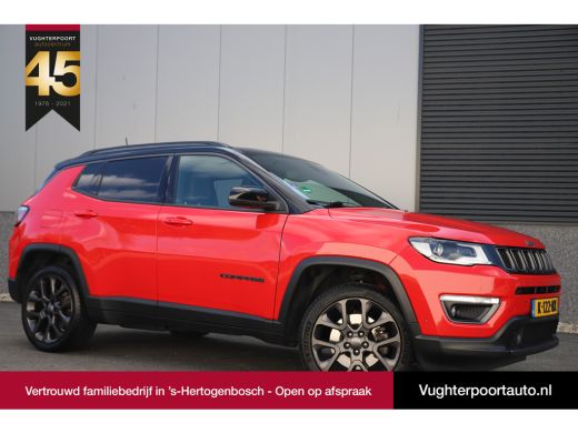 Jeep Compass 4xe 240pk/Phev-Hybrid/Pano-dak/Colorado Red/Trekhaak/Leder/Camera Jeep Compass 4xe 240pk/Phev-Hybrid/Pano-dak/Colorado Red/Trekhaak/Leder/Camera