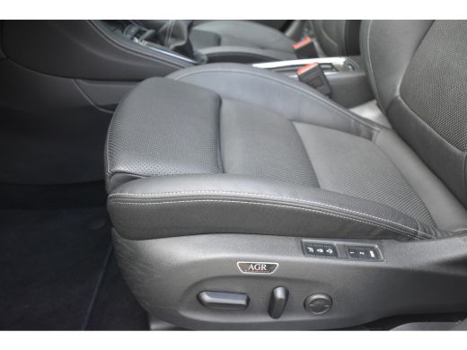 Opel Astra Sports Tourer 1.2 Elegance | Vol-Leder | Schuif/Kanteldak | Elektr. Stoelen | Stoelkoeling/verwar... ActivLease financial lease