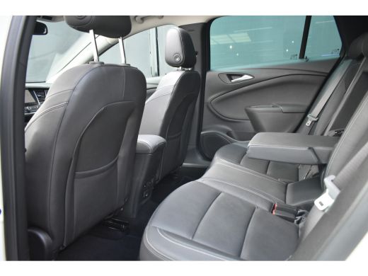 Opel Astra Sports Tourer 1.2 Elegance | Vol-Leder | Schuif/Kanteldak | Elektr. Stoelen | Stoelkoeling/verwar... ActivLease financial lease