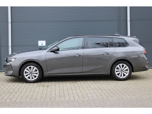 Opel Astra Sports Tourer 1.2 Turbo Edition | Achteruitrijcamera | Draadloze telefoonlader | Navigatiesysteem ActivLease financial lease
