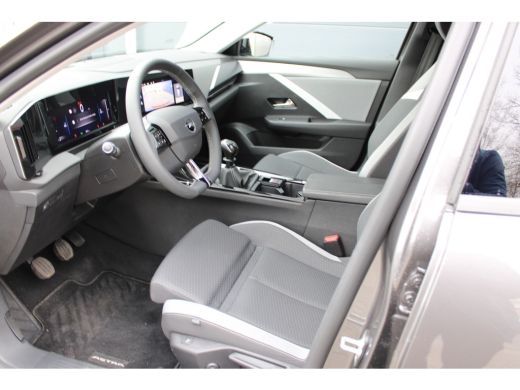 Opel Astra Sports Tourer 1.2 Turbo Edition | Achteruitrijcamera | Draadloze telefoonlader | Navigatiesysteem ActivLease financial lease