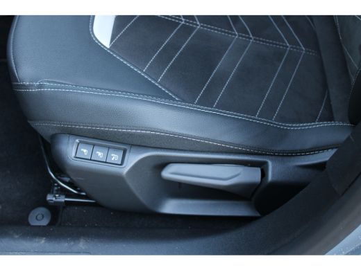 Opel Corsa 1.2 Turbo Ultimate / Navigatie / Camera / Alcantara / Keyless / Parkeersensoren / Matrix LED / St... ActivLease financial lease
