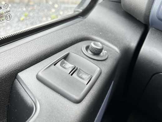 Opel Vivaro 1.6 CDTI 88kW L1H1 EDITION | TREKHAAK | NAVI | AIRCO | Parkeersensoren achter  | Schildersbus | D... ActivLease financial lease