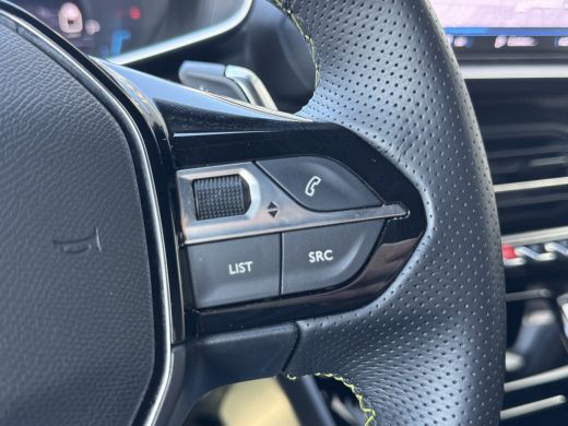 Peugeot 208 Peugeot GT PureTech 100pk Automaat | Navigatie | Achteruitrijcamera | Climate Control | Apple Car... ActivLease financial lease