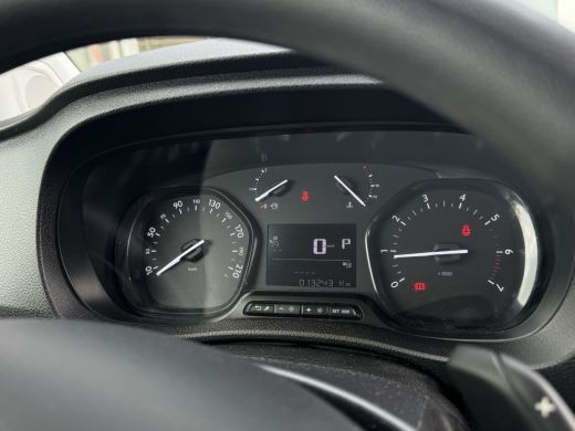 Peugeot Expert 2.0 BlueHDI 180 S&S DC | Cruise Control | Leder | Trekhaak | Camera | 17' LMV | DAB | ActivLease financial lease