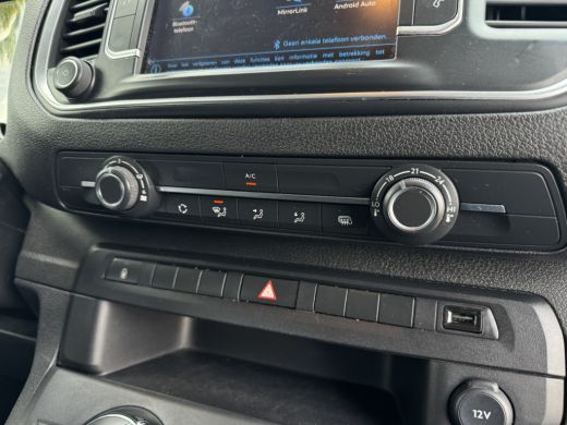 Peugeot Expert 2.0 BlueHDI 180 S&S DC | Cruise Control | Leder | Trekhaak | Camera | 17' LMV | DAB | ActivLease financial lease
