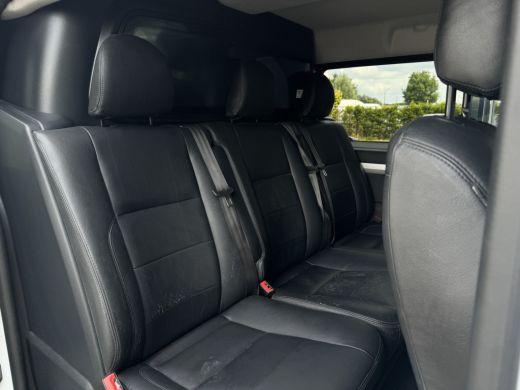 Peugeot Expert 2.0 BlueHDI 180 S&S DC | Cruise Control | Leder | Trekhaak | Camera | 17' LMV | DAB | ActivLease financial lease