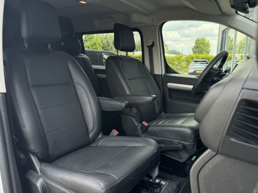 Peugeot Expert 2.0 BlueHDI 180 S&S DC | Cruise Control | Leder | Trekhaak | Camera | 17' LMV | DAB | ActivLease financial lease