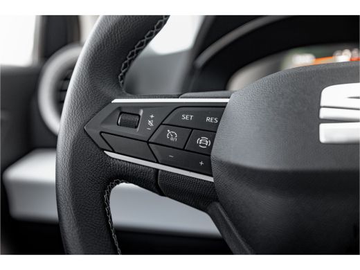 Seat Ibiza 1.0 EcoTSI 95PK Style Business Connect | Navigatie | App-Connect | PDC v+a | 15'' LMV | Extra Fab... ActivLease financial lease