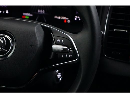 Skoda Karoq 1.5 TSI 150 pk ACT Business Edition 7-DSG | Achteruitrijcamera | Cruise control adaptief | Apple ... ActivLease financial lease
