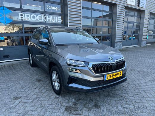 Skoda Karoq 1.5 TSI 150 pk ACT Business Edition 7-DSG | Achteruitrijcamera | Cruise control adaptief | Apple ... ActivLease financial lease