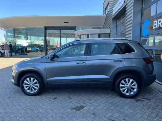 Skoda Karoq 1.5 TSI 150 pk ACT Business Edition 7-DSG | Achteruitrijcamera | Cruise control adaptief | Apple ... ActivLease financial lease