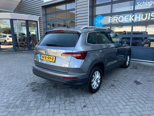 Skoda Karoq 1.5 TSI 150 pk ACT Business Edition 7-DSG | Achteruitrijcamera | Cruise control adaptief | Apple ... ActivLease financial lease