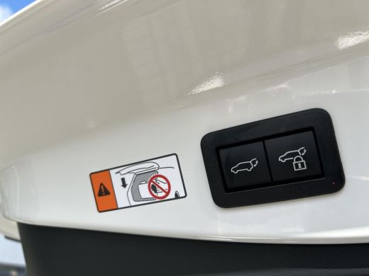 Toyota C-HR 1.8 Hybrid 140 First Edition ActivLease financial lease