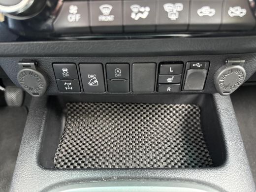 Toyota Hilux 2.4 D-4D Xtra Cab Professional | Navigatie | Achteruitrijcamera ActivLease financial lease