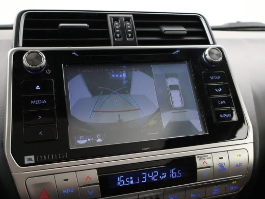 Toyota Land Cruiser 2.8 D-4D-F AUT. 5-PERSOONS EXECUTIVE + SCHUIFDAK | 360 CAMERA | STOELVENTILATIE | ADAPTIVE CRUISE ActivLease financial lease