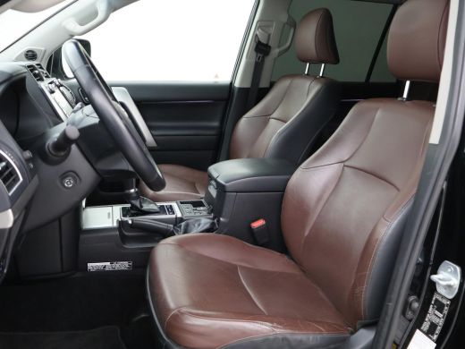 Toyota Land Cruiser 2.8 D-4D-F AUT. 5-PERSOONS EXECUTIVE + SCHUIFDAK | 360 CAMERA | STOELVENTILATIE | ADAPTIVE CRUISE ActivLease financial lease