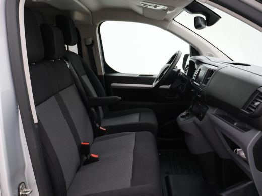 Toyota ProAce Worker 2.0 D-4D 177 PK AUT. 6-PERS. DUBBEL CABINE LONG + TREKHAAK | NAVIGATIE | TREEPLANKEN ActivLease financial lease