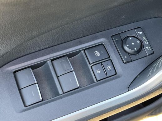 Toyota RAV4 2.5 Plug-in Hybrid AWD Dynamic | Navigatie | Carplay | Stoelverwarming | Parkeersensoren | ActivLease financial lease