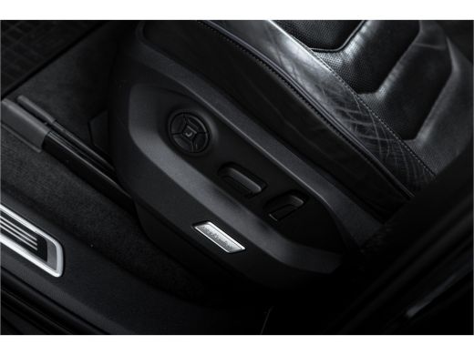Volkswagen Touareg 3.0TSi 462pk 4MOTION R | Panoramadak | Nachtzicht | Luchtvering | HUD | Harman Kardon | ActivLease financial lease