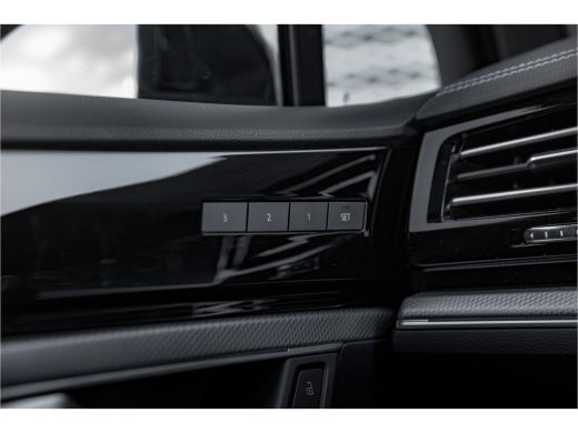 Volkswagen Touareg 3.0TSi 462pk 4MOTION R | Panoramadak | Nachtzicht | Luchtvering | HUD | Harman Kardon | ActivLease financial lease