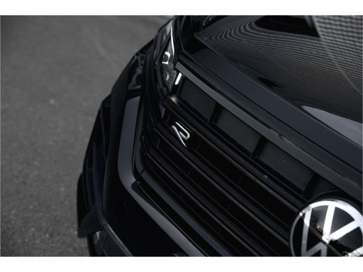 Volkswagen Touareg 3.0TSi 462pk 4MOTION R | Panoramadak | Nachtzicht | Luchtvering | HUD | Harman Kardon | ActivLease financial lease