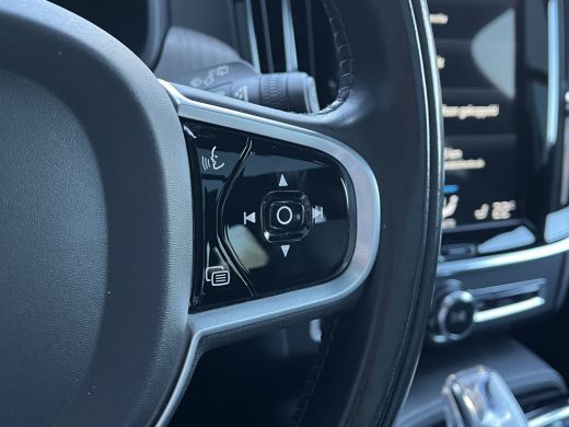Volvo  V90 Volvo 2.0 T8 AWD Inscription | Panoramadak | Trekhaak | Camera | Full-LED | ActivLease financial lease