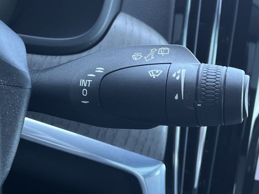 Volvo  V90 Volvo 2.0 T8 AWD Inscription | Panoramadak | Trekhaak | Camera | Full-LED | ActivLease financial lease