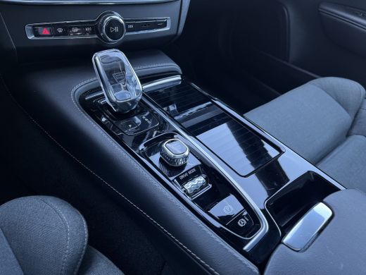 Volvo  V90 Volvo 2.0 T8 AWD Inscription | Panoramadak | Trekhaak | Camera | Full-LED | ActivLease financial lease