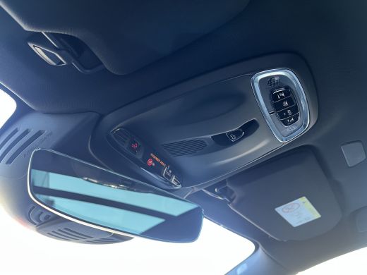 Volvo  V90 Volvo 2.0 T8 AWD Inscription | Panoramadak | Trekhaak | Camera | Full-LED | ActivLease financial lease