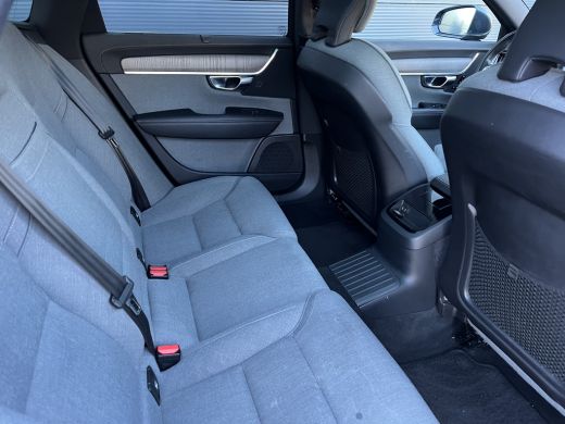 Volvo  V90 Volvo 2.0 T8 AWD Inscription | Panoramadak | Trekhaak | Camera | Full-LED | ActivLease financial lease
