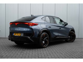 Seat Tavascan VZ Adrenaline | Sennheiser | Smart Ambient Light | Dynamic chassis control | Panoramadak | 'Augme...