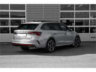 Skoda Octavia Combi 1.4 TSI RS iV PHEV 245 pk Business | Panoramadak | Adapt. Cruise | Camera | Carplay