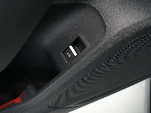 Audi A4 Avant 35 TFSI 110 kW/150pk S-Tronic S edition Navi, Pdc, Clima, S line 40 ActivLease financial lease