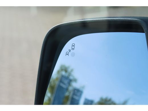 Ford E-Transit 350 L2H2 Trend 68 kWh Pro Power on board, Navigatie, Adaptieve Cruise, 360 camera ActivLease financial lease