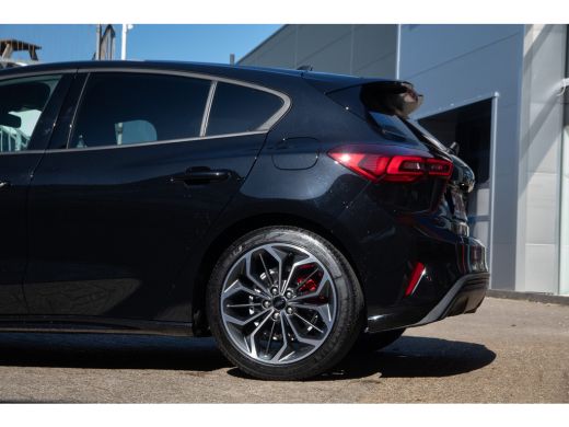 Ford Focus 1.0 EcoBoost Hybrid ST Line X | Achteruitrijcamera | Airco (automatisch) | Apple Carplay/Android ... ActivLease financial lease