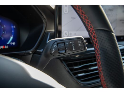 Ford Focus 1.0 EcoBoost Hybrid ST Line X | Achteruitrijcamera | Airco (automatisch) | Apple Carplay/Android ... ActivLease financial lease