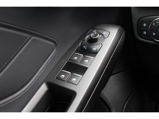 Ford Focus Wagon 1.0 EcoB Hybrid ST Line X 18 Inch LMV | Winterpack | Camera ActivLease financial lease