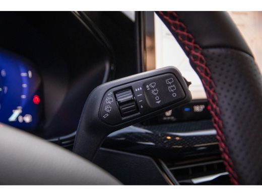 Ford FOCUS Wagon 1.0 EcoBoost Hybrid ST Line X Automaat | Achteruitrijcamera | Airco (automatisch) | Apple Carplay... ActivLease financial lease
