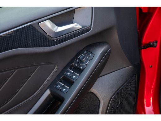 Ford FOCUS Wagon 1.0 EcoBoost Hybrid ST Line X Automaat | Achteruitrijcamera | Airco (automatisch) | Apple Carplay... ActivLease financial lease