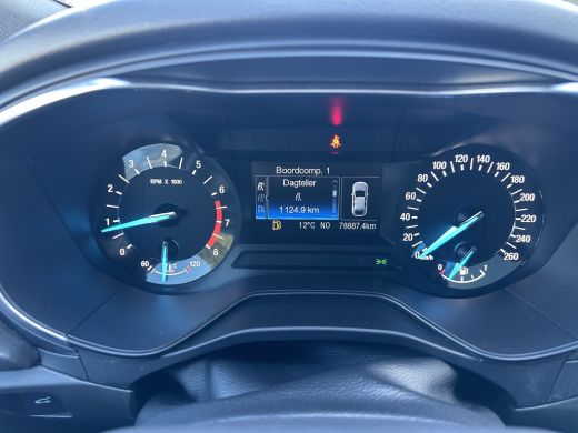 Ford Mondeo 1.5 165PK ST Line | TREKHAAK ELEKTRISCH| STUUR-, STOEL- EN VOORRUITVERWARMING| PANORAMADAK| NAVIG... ActivLease financial lease