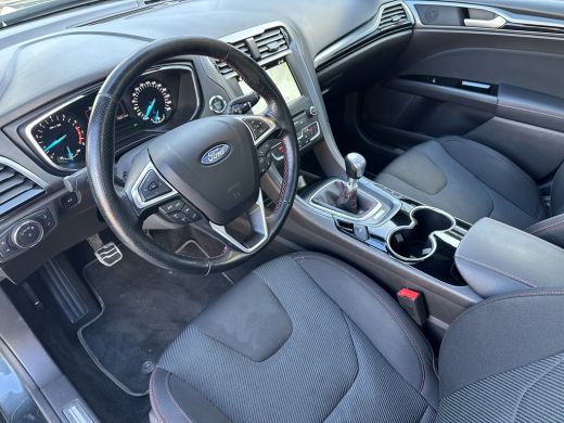 Ford Mondeo 1.5 165PK ST Line | TREKHAAK ELEKTRISCH| STUUR-, STOEL- EN VOORRUITVERWARMING| PANORAMADAK| NAVIG... ActivLease financial lease